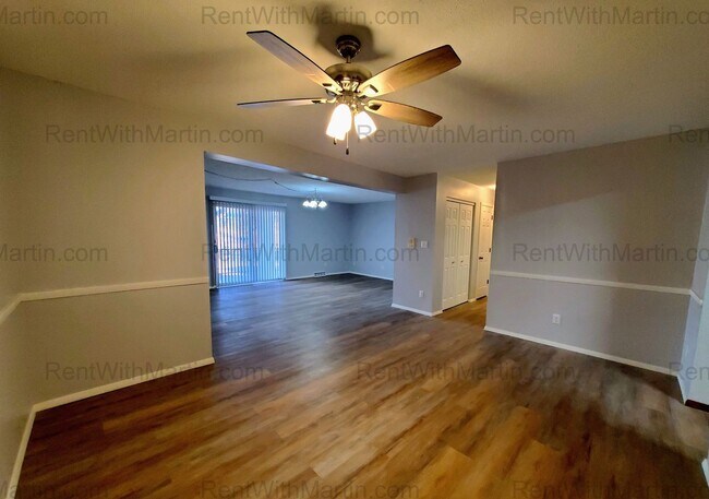 Building Photo - 780 Russell Rd