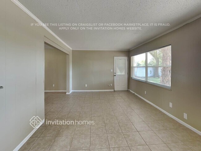 Building Photo - 908 59th St W