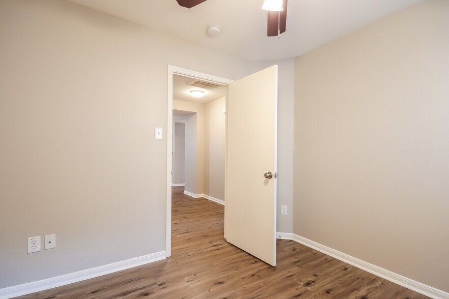 Building Photo - 21007 Harvest Terrace Ln