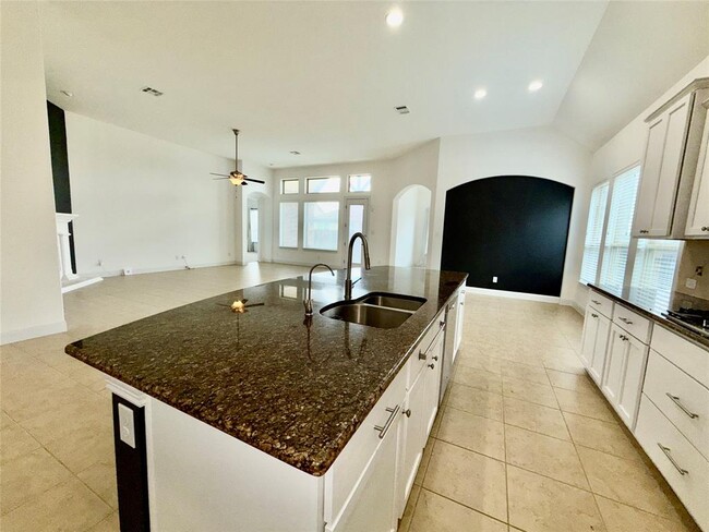 Building Photo - 21413 Merveil Dr