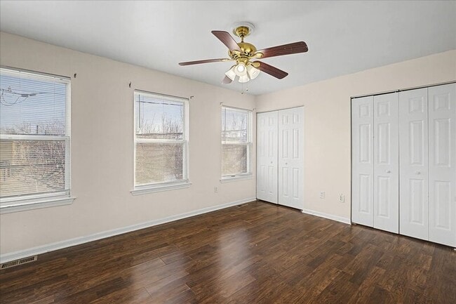 Building Photo - 511 S 6th St