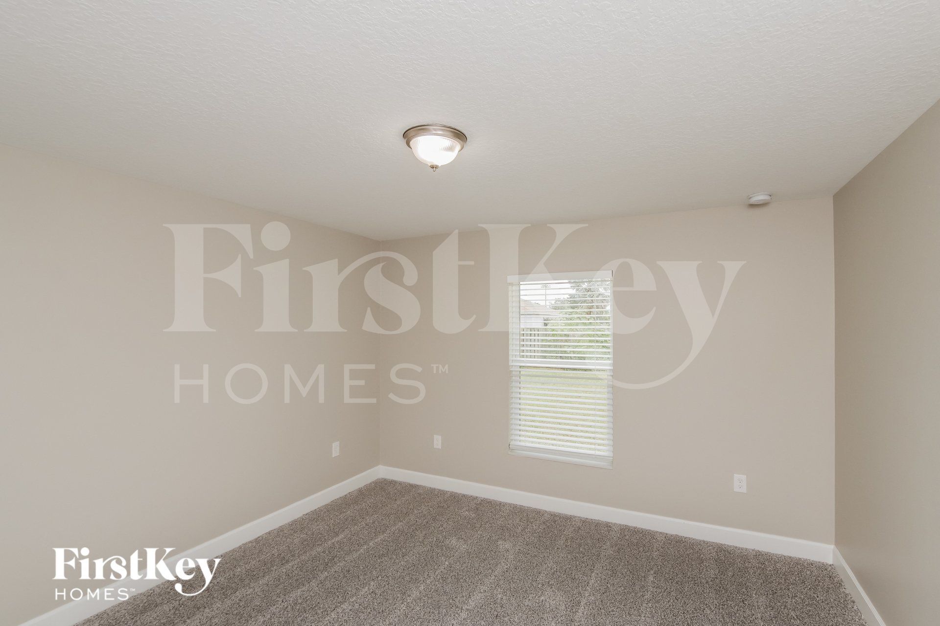 Building Photo - 918 Armstrong Rd SE