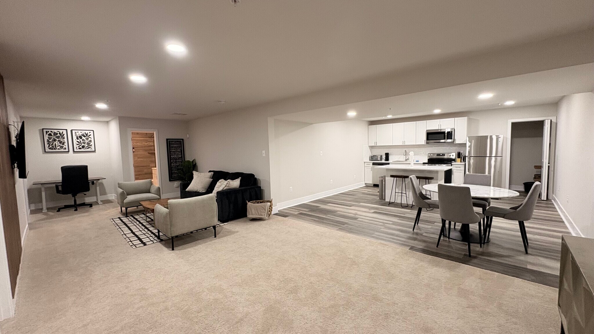 Building Photo - 4420 Shakespeare Cir