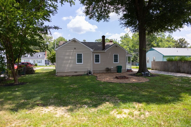 Building Photo - 12N Battery Street