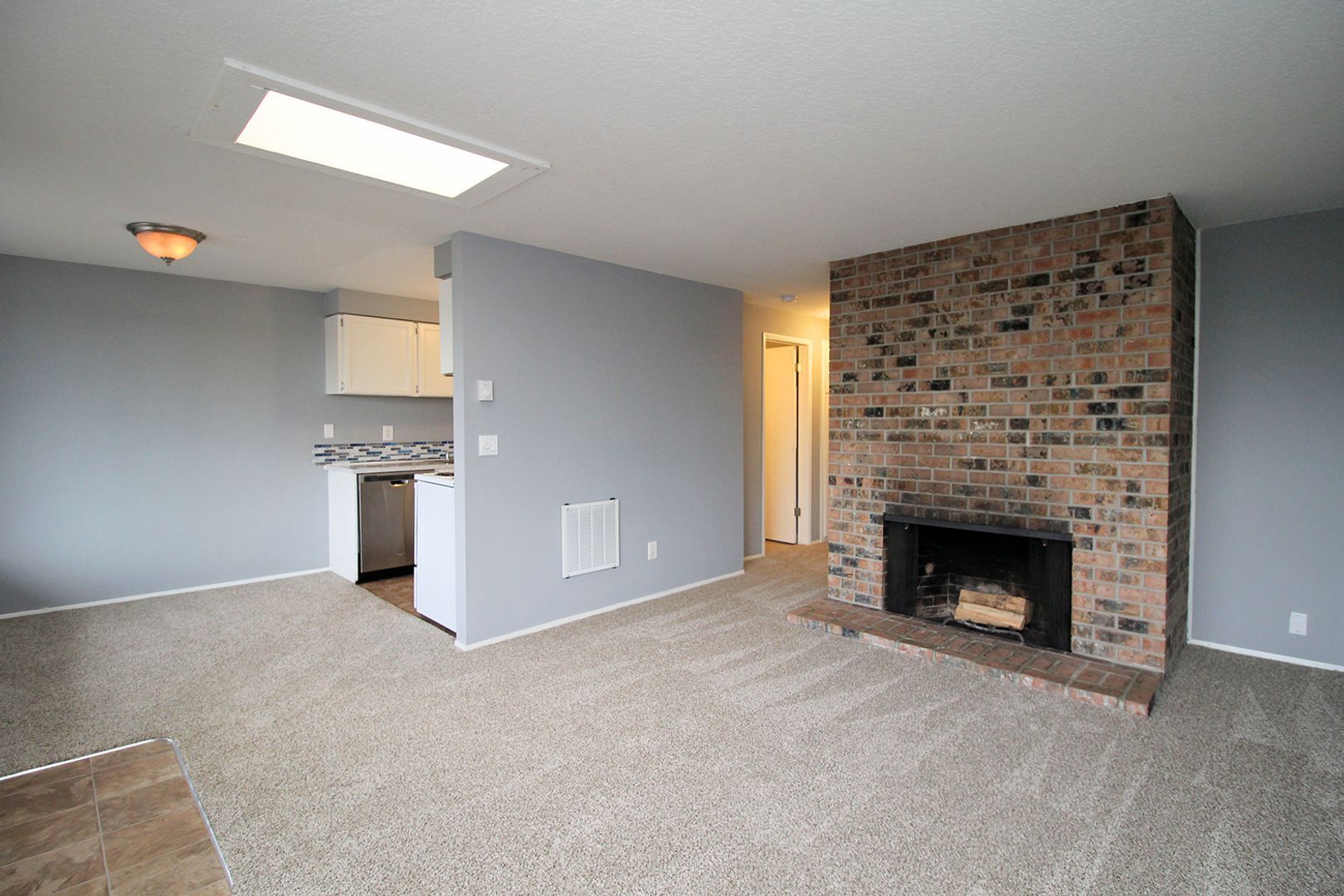 Building Photo - 1118 SE Rhone St