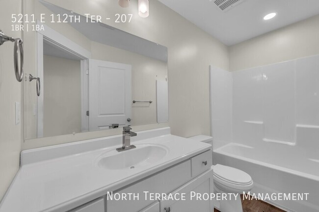 Building Photo - Sleek & Modern 1-Bedroom with In-Unit Wash...