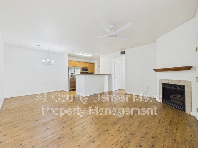 Building Photo - 10239 W 55th Dr