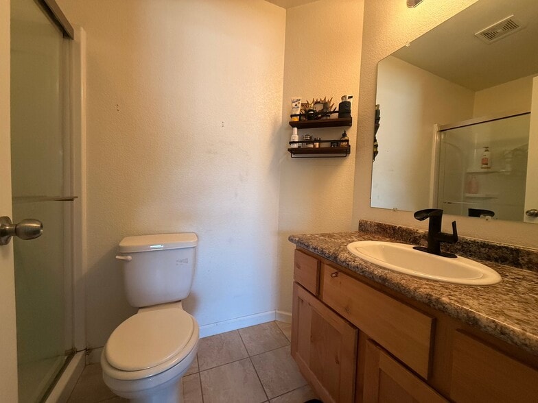Building Photo - 3145 Alybar Dr