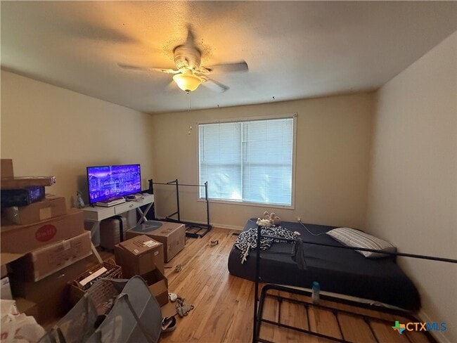 Building Photo - 726 Encino Dr