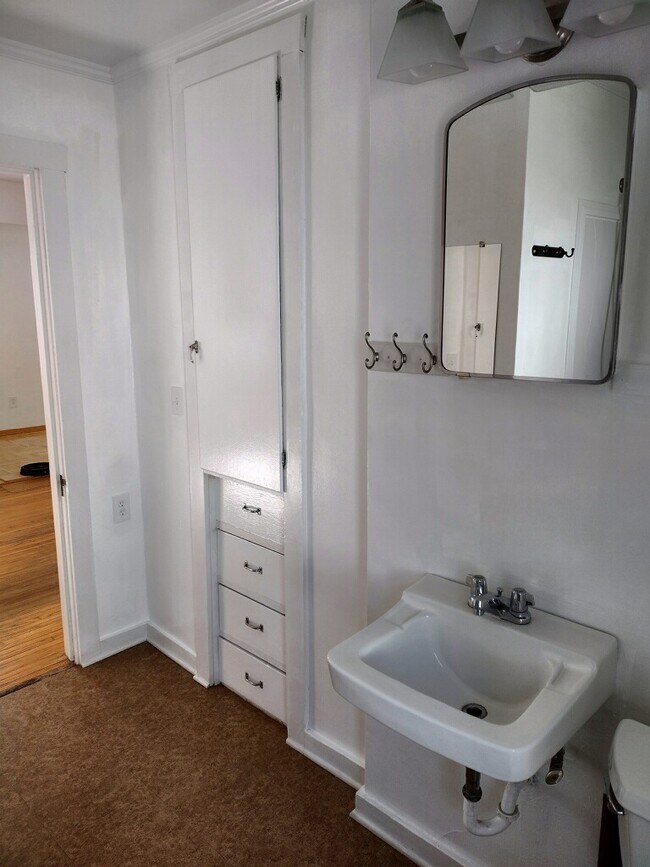 Bathroom - 1837 Sheridan St