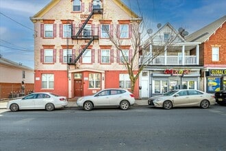 Building Photo - 213 Hall Ave