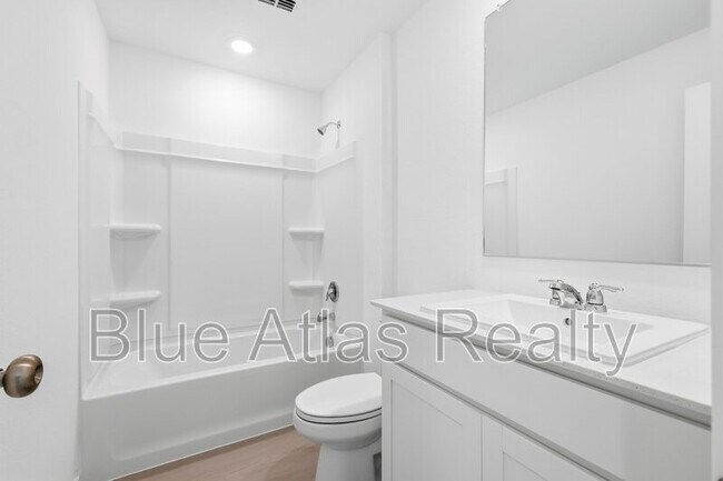 Building Photo - 12200 Steeplechase Dr