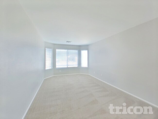 Building Photo - 40175 N Costa Del Sol Dr