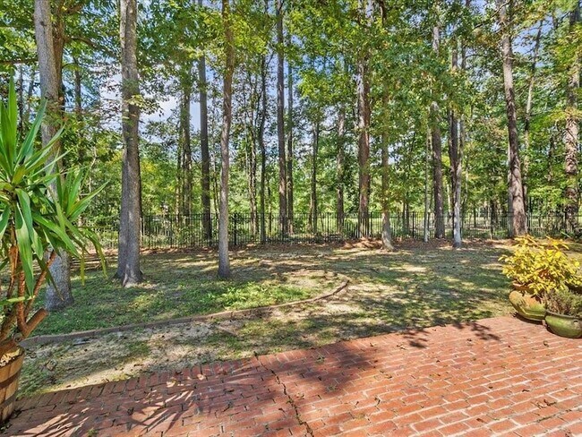 Building Photo - 8063 Winners Cir