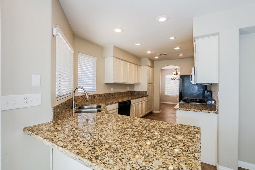 Building Photo - 4943 Monte Del Sol Ln