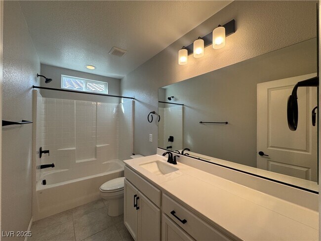 Building Photo - 8957 Eudora Ave