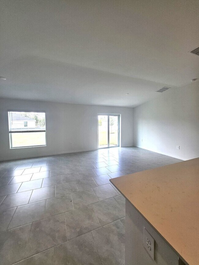 Building Photo - Brand New Rotonda home