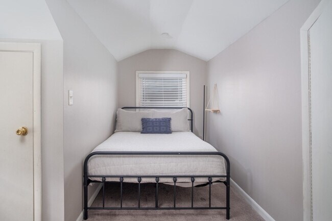 Building Photo - 26229 93rd St