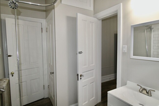 Building Photo - 1911 N 2nd St