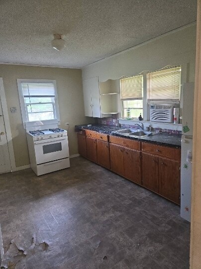 Building Photo - 405 Anderson St