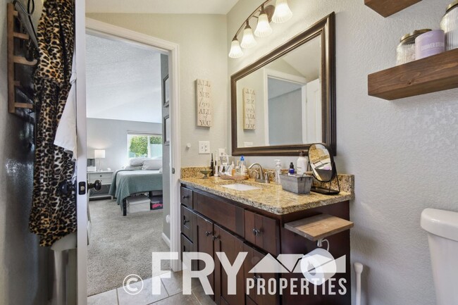 Building Photo - Updated Chaffee Park Home - Minutes from LoHi
