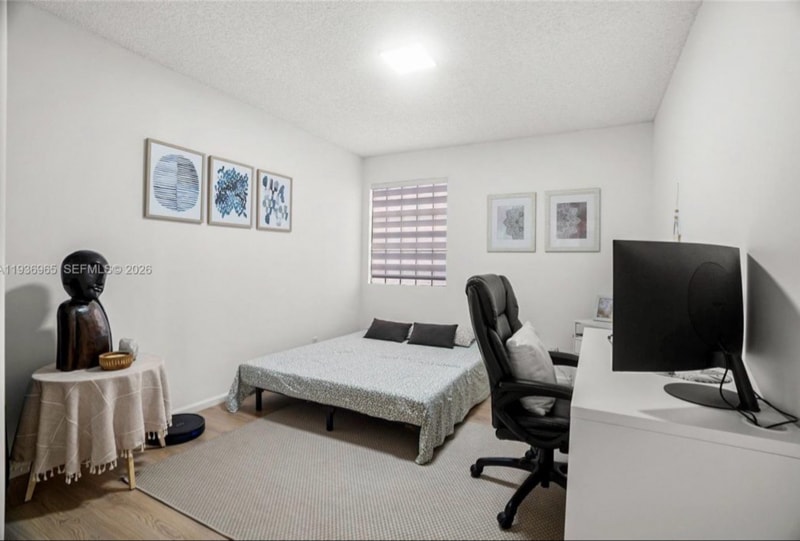 Building Photo - 8165 Pelican Harbour Dr