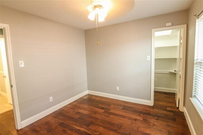Building Photo - 17415 Hamilwood Dr