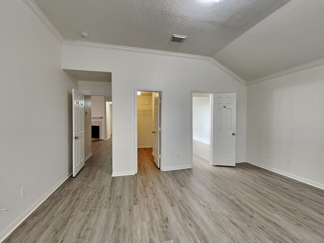 Building Photo - 931 Redcrest Springs Ct