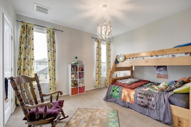 Building Photo - 5321 Daimler Dr