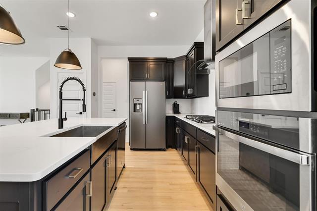 Building Photo - 9303 Easy St