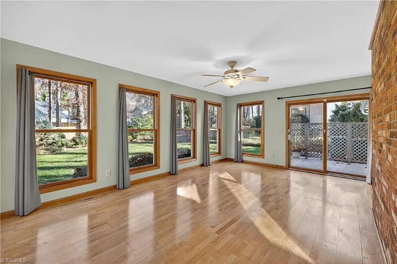 Building Photo - 3041 Forest Line Dr