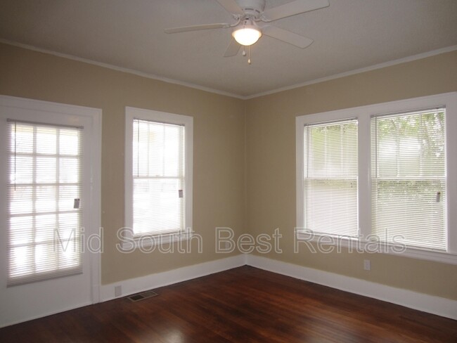 Building Photo - 1498 Jackson