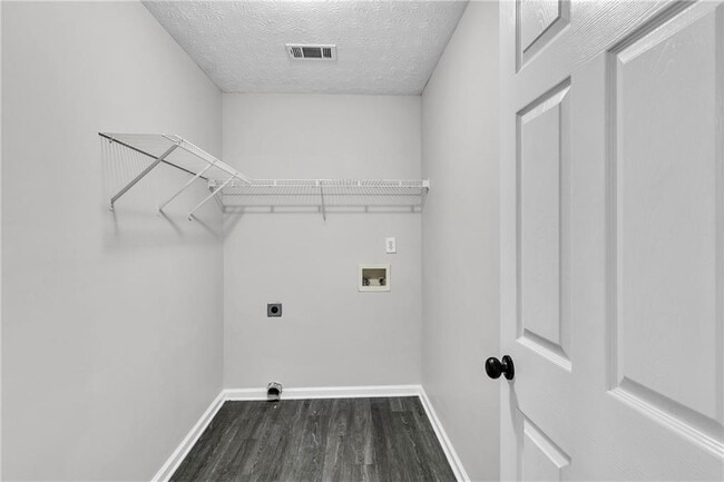 Building Photo - 1900 Tribble Ridge Dr