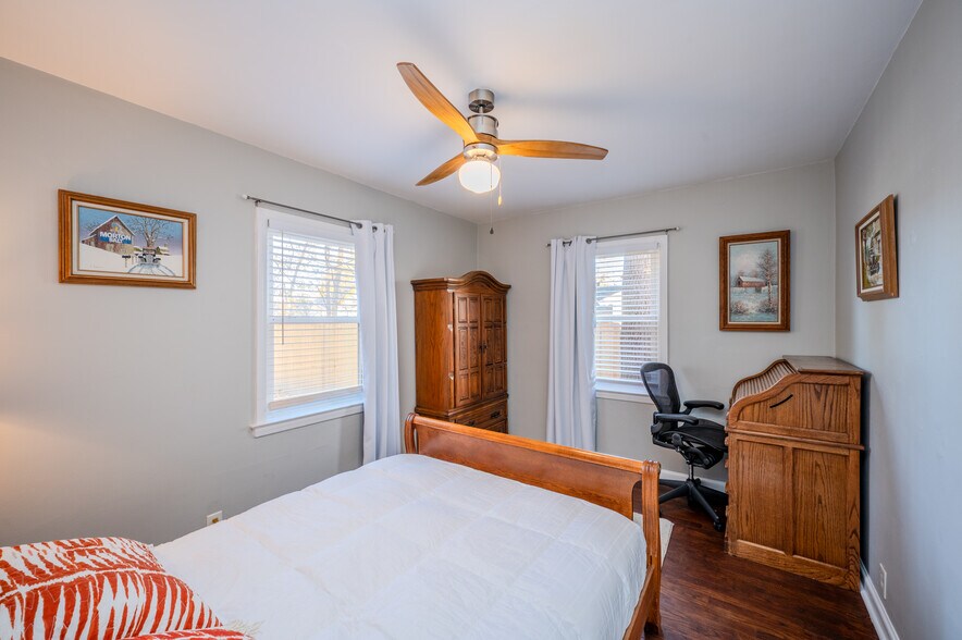 Building Photo - 1120 N Dearborn St