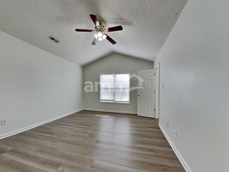 Building Photo - 2705 Red Ruby Ln