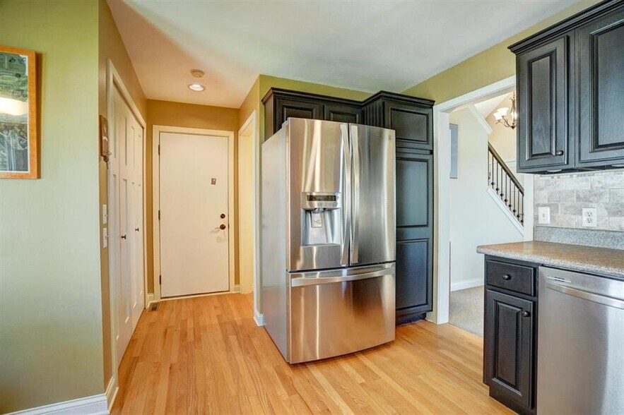 Building Photo - 6214 Camino Way