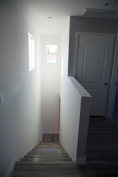 Building Photo - 6708 Morella Ave