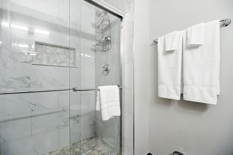 Building Photo - 12800 Terrace Ln