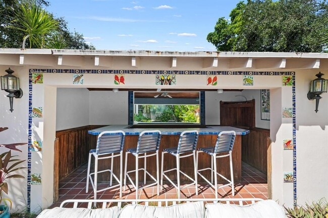 Building Photo - 1252 N Rio Vista Blvd