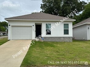 Building Photo - 802 Schley-
