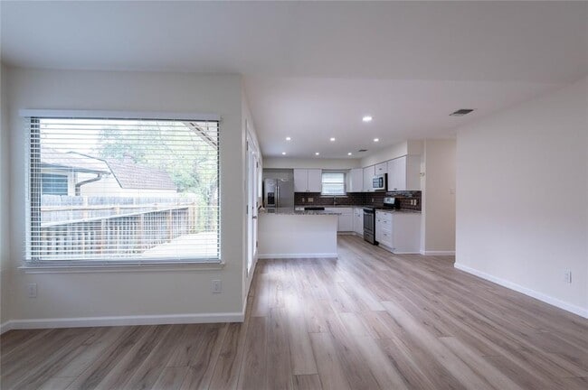 Building Photo - 4515 Keota Dr