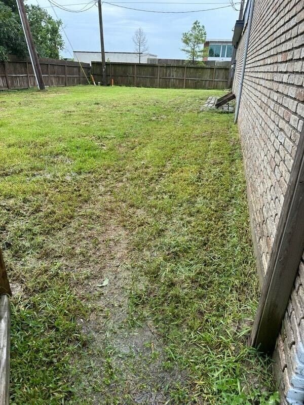 Building Photo - 8332 Oakhaven Rd