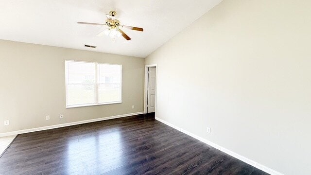 Building Photo - BROWNSBURG 3 BEDROOM/2 BATH HOME AVAILABLE NOW!