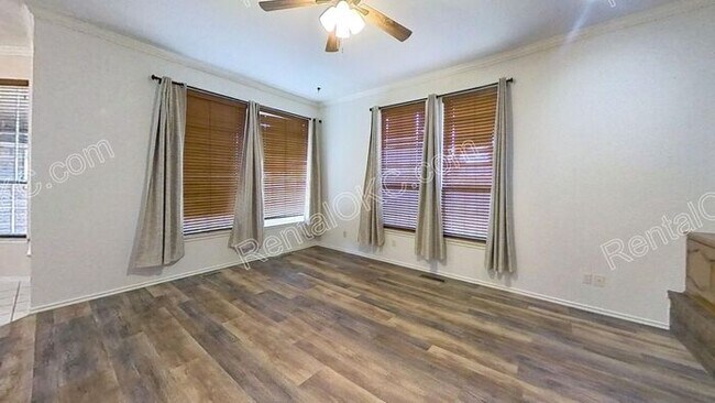 Building Photo - Spacious Edmond 4-Bed, 3-Bath Home with Storm Shelter