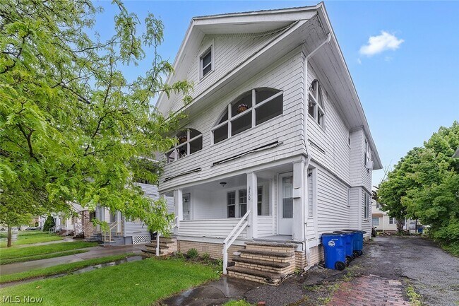 Building Photo - 3400 W 117th St