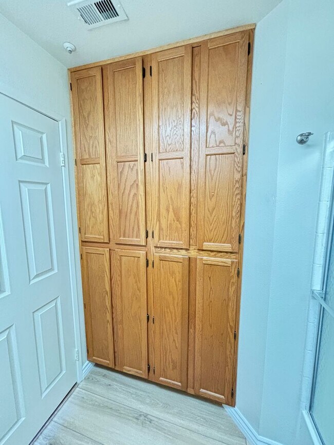 Building Photo - 2 BEDROOM IN 55+ COMMUNITY OF JESS RANCH