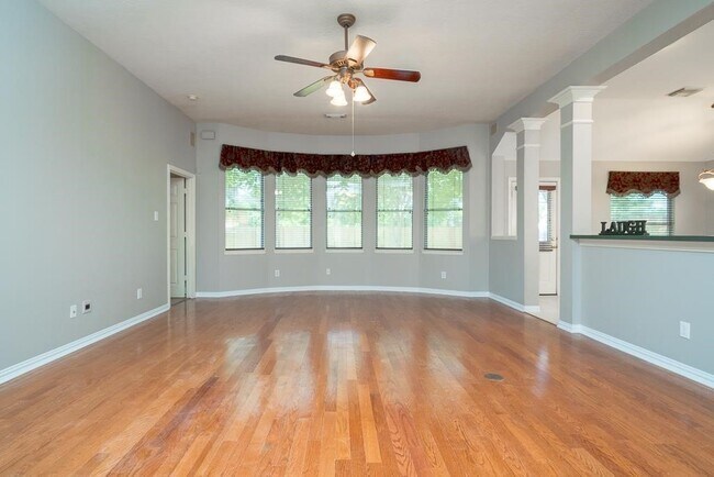 Building Photo - 7415 Vine Grove Ct