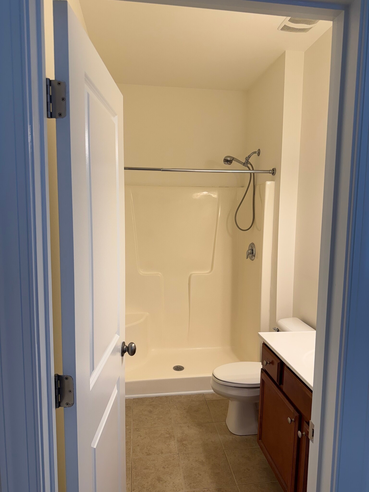 Master Bath - 6017 Lettered Olive Pl