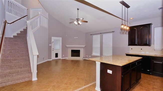 Building Photo - 6426 Black Bamboo Ln