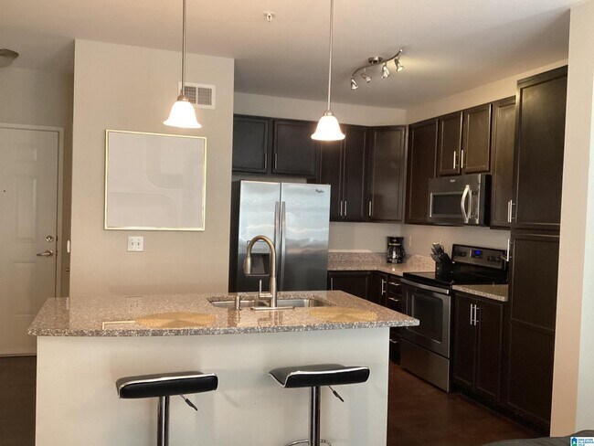 Building Photo - 1000 Lane Parke Ct